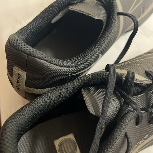 Nike Jr Phantom GT2 Club FG/MG Soccer Cleats - Picture 6 of 7